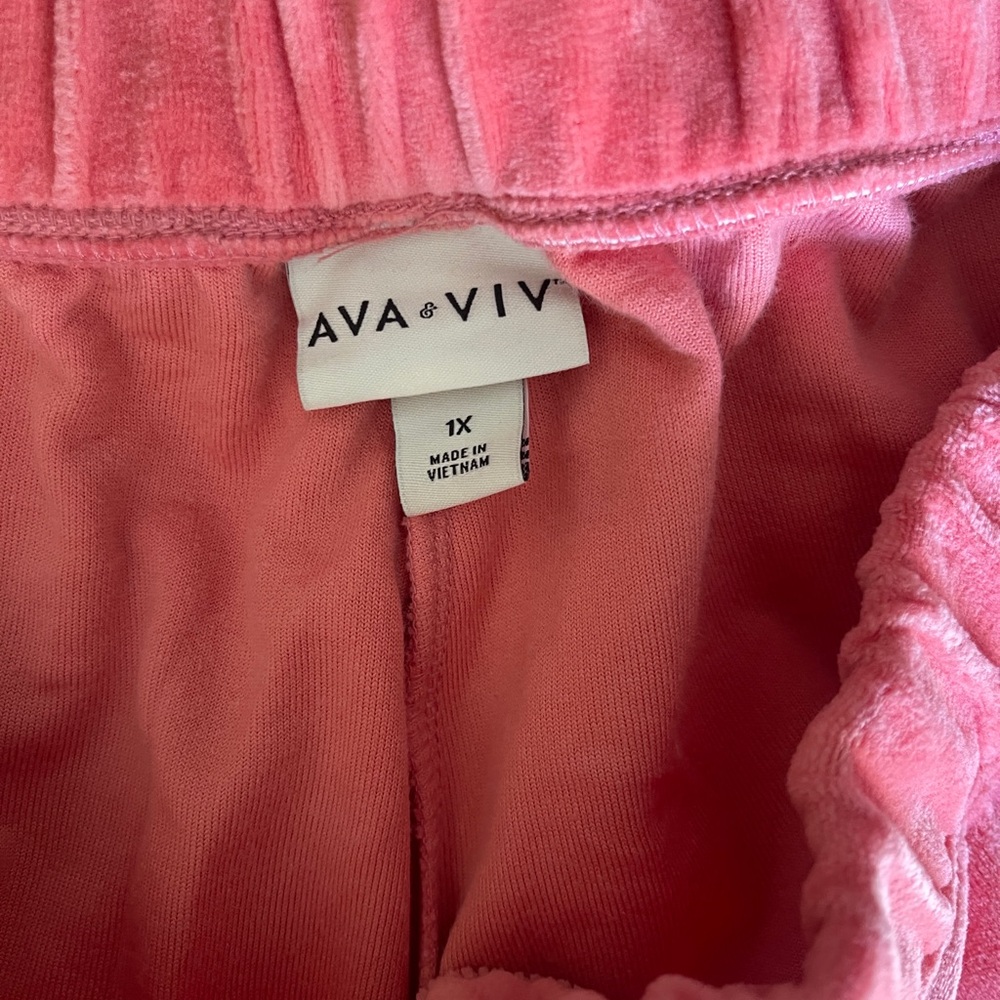 Ava & Viv Women's Coral Joggers - Picture 2 of 3